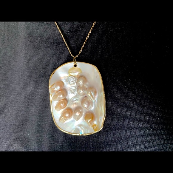 Beautiful necklace with Mother-of-pearl tablet pendant & 10 real pearls - Picture 4 of 15
